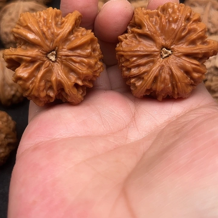 罗***博文玩核桃吊坠你们都在
