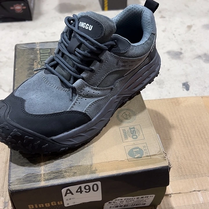 490号。44码防砸防刺劳保鞋。鞋底磨损介意勿拍