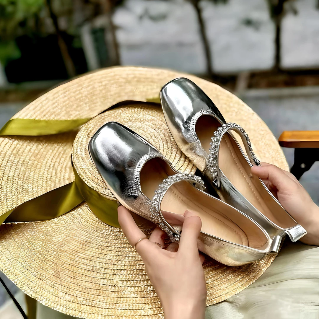 玛丽珍金属牛皮爆款内里羊皮镶钻一字带平底单鞋方圆头显瘦KD143