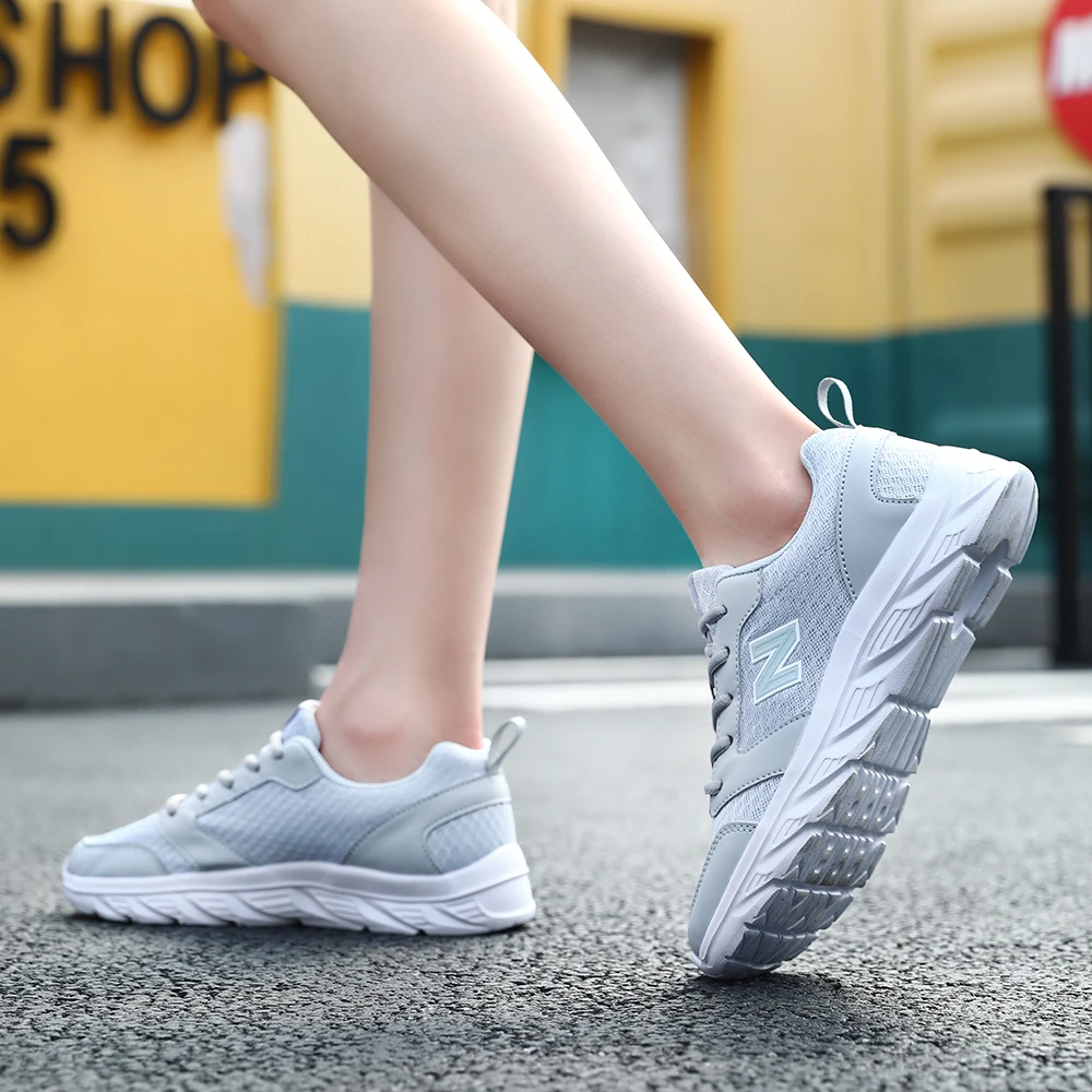 【新号开播】运动情侣款跑步鞋复古时尚休闲鞋潮流减震网面轻便鞋