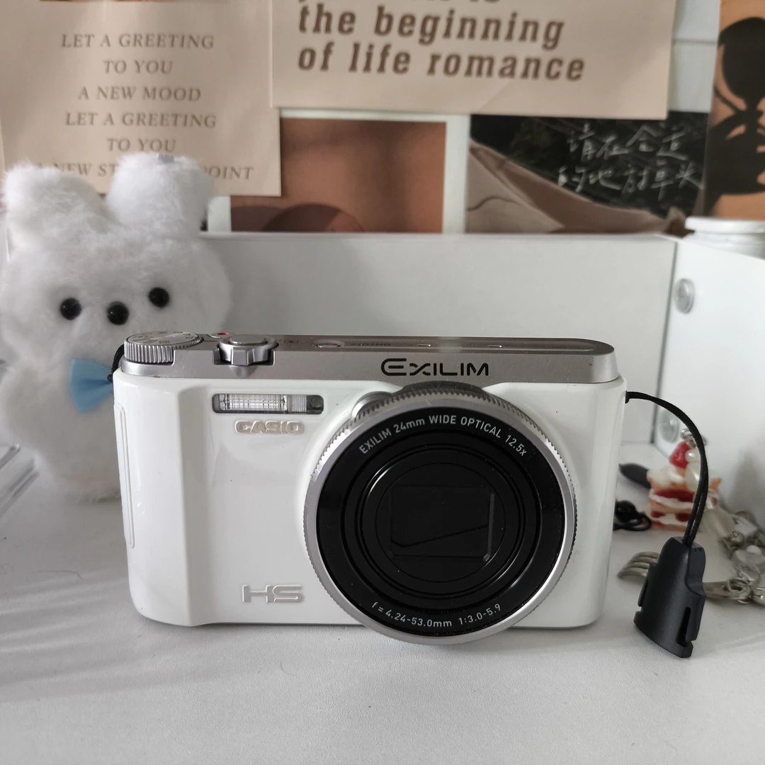 99新 Casio/卡西欧 zr1000翻转屏自拍带美颜功能冷白皮相机