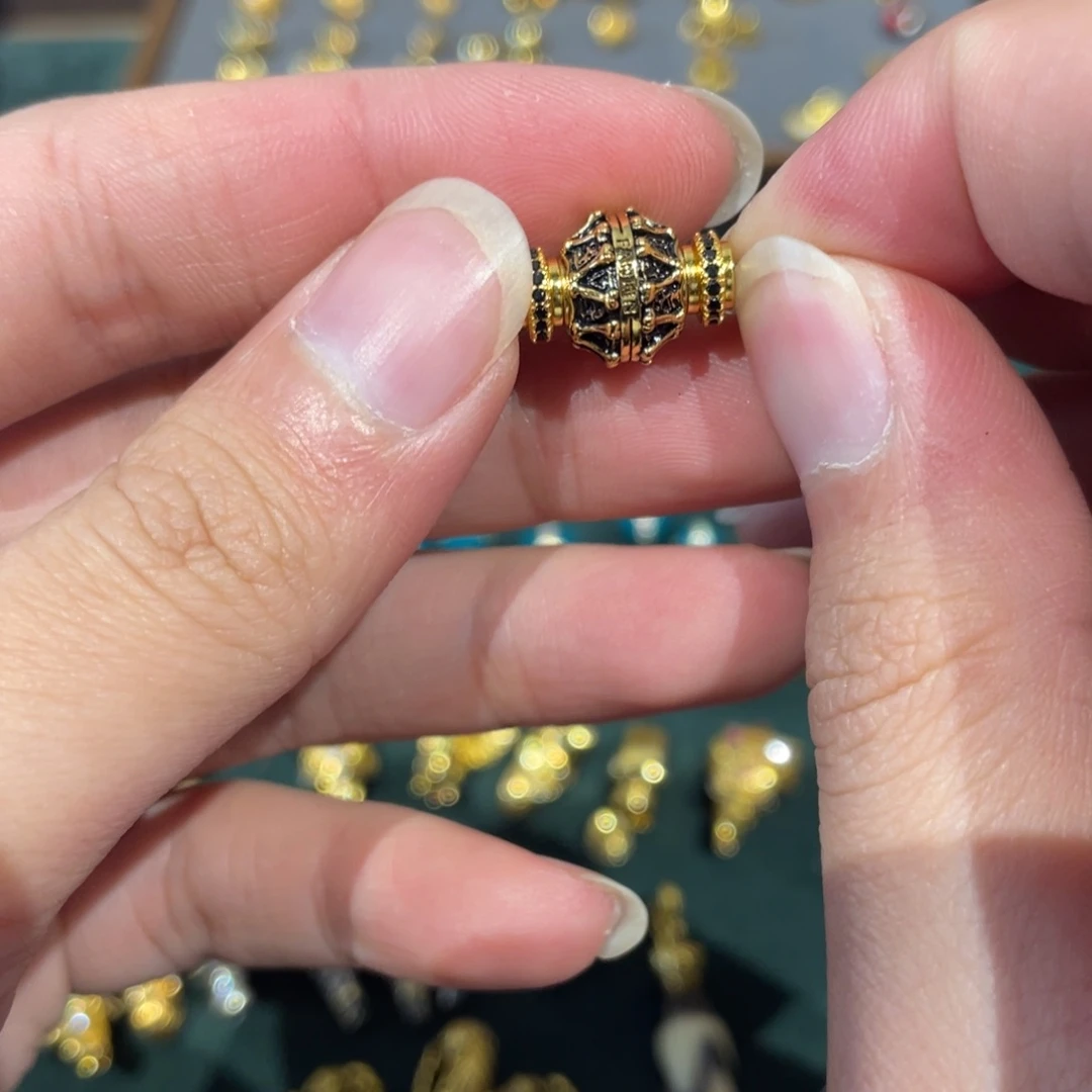 10尺寸梵金古珠轴一套