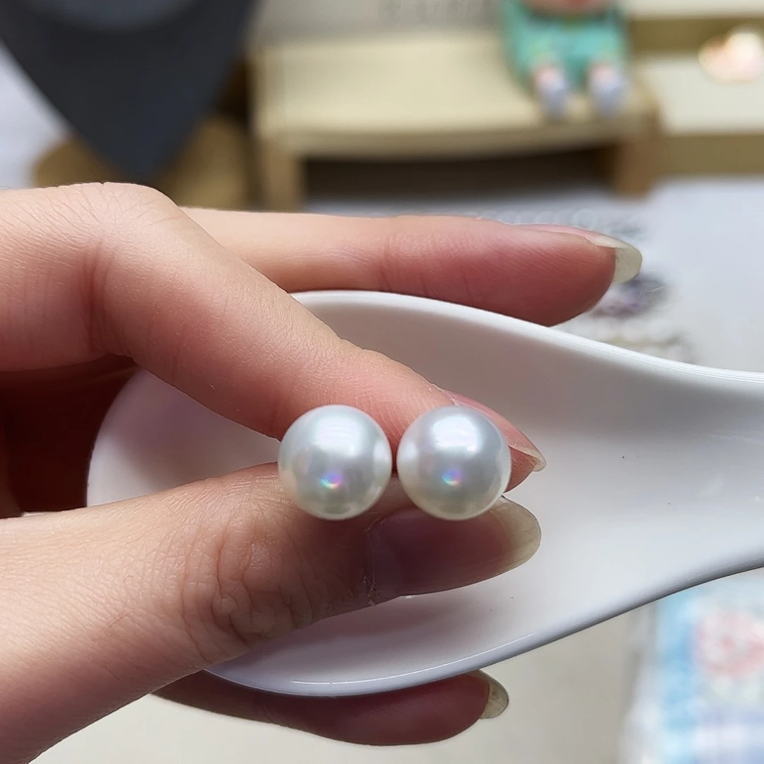 未镶嵌海水珍珠耳饰