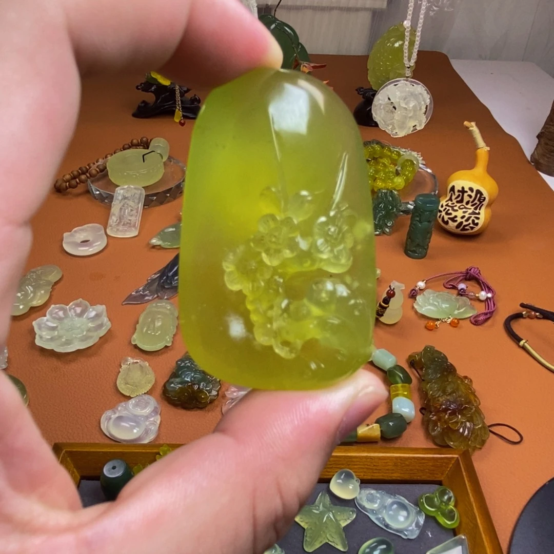 合金蛇纹石玉颈饰