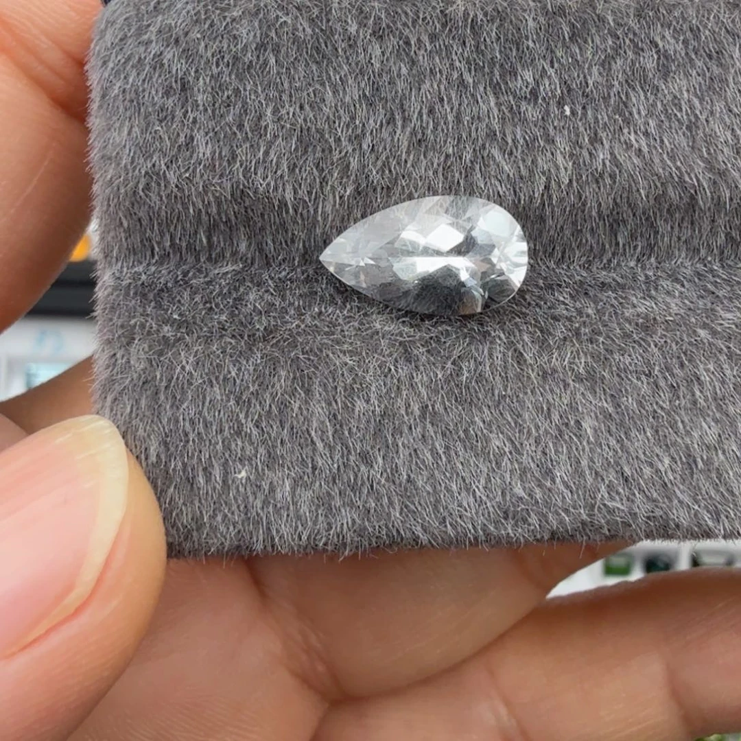 绿柱石裸石天然2.05克拉