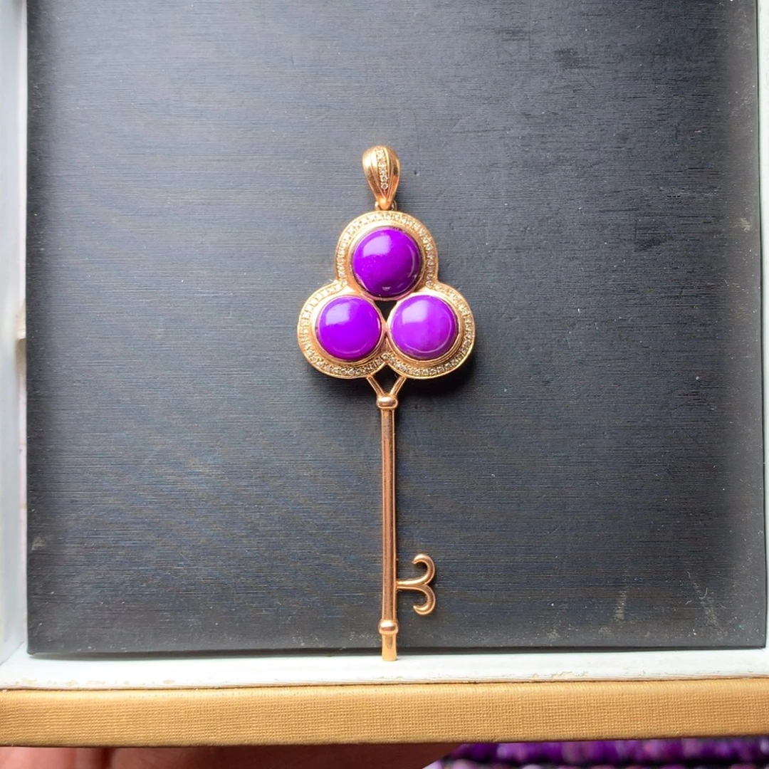 苏纪石（舒俱来）18K金镶嵌吊坠