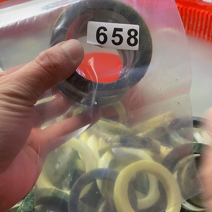 蛇纹石玉原未镶嵌