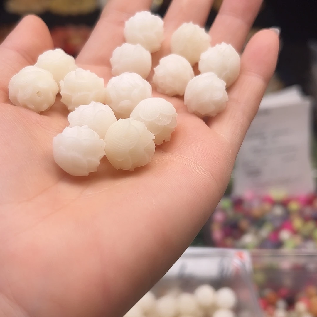 手串菩提根/象牙果瑕疵16白莲花20颗有裂
