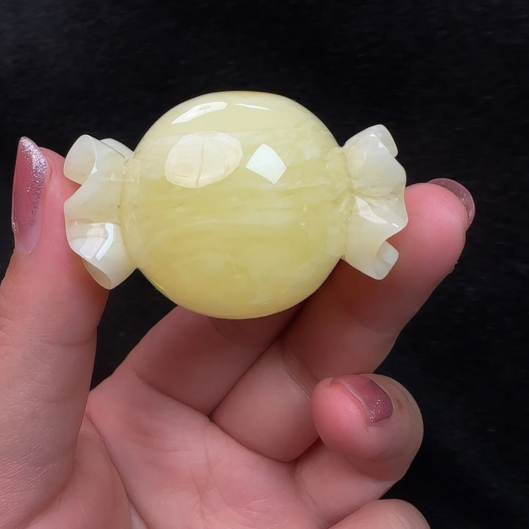 蜜蜡未镶嵌珠宝奇石