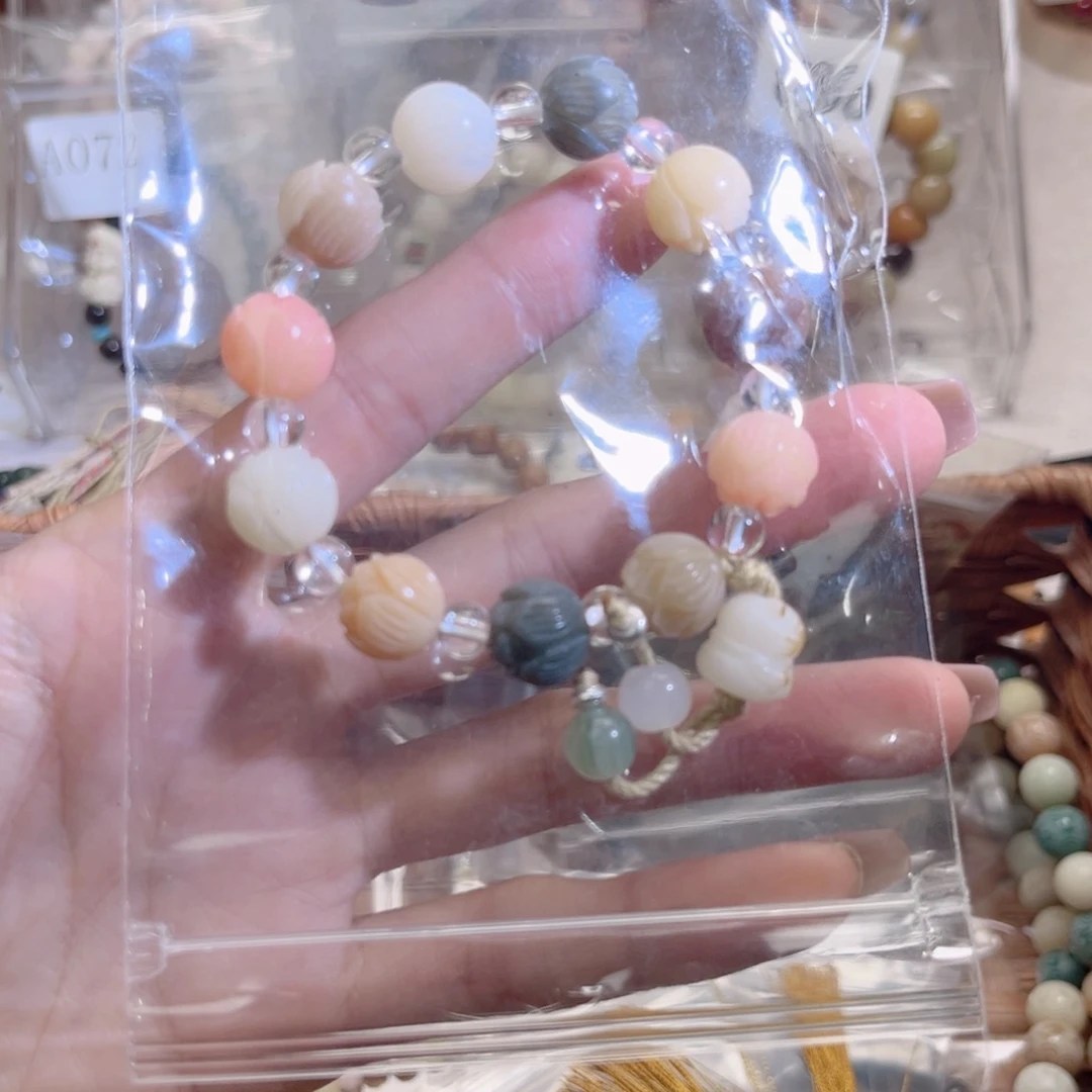 白玉菩提吊坠白玉菩提莲花