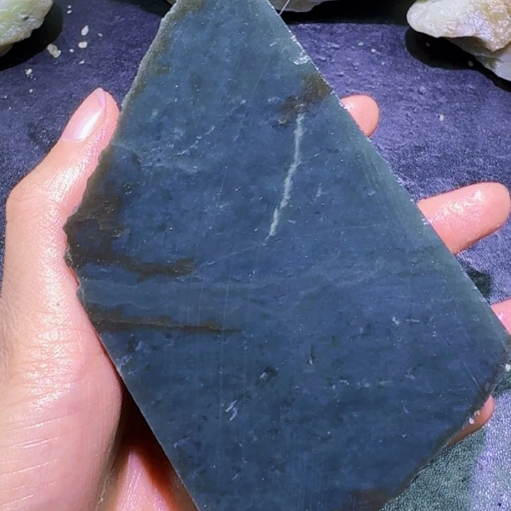 未镶嵌和田玉（糖玉）珠宝半成品