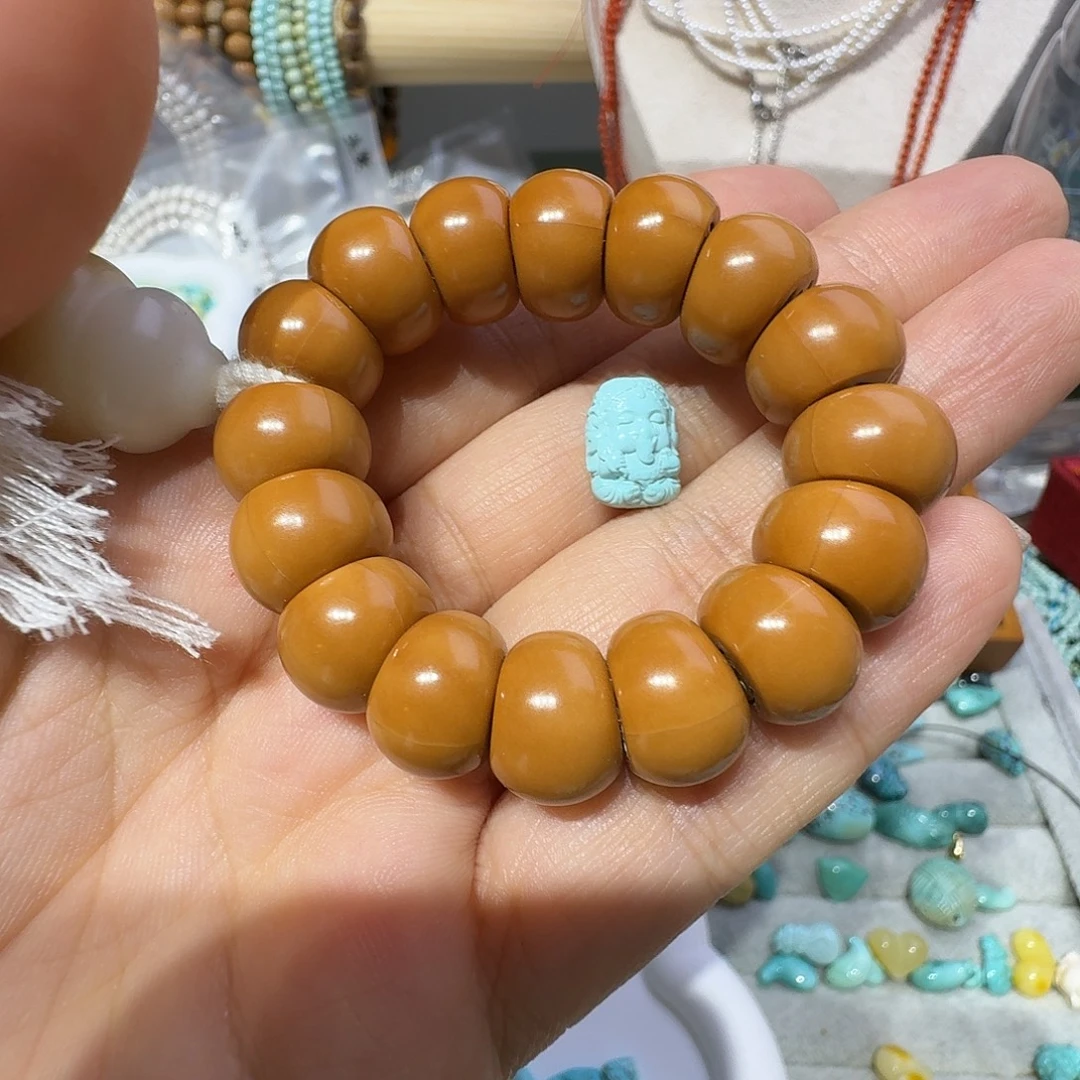 有****手串猴头核桃配饰