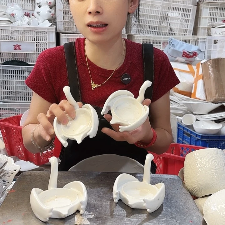 盘鑫*?微瑕………小天鹅四个