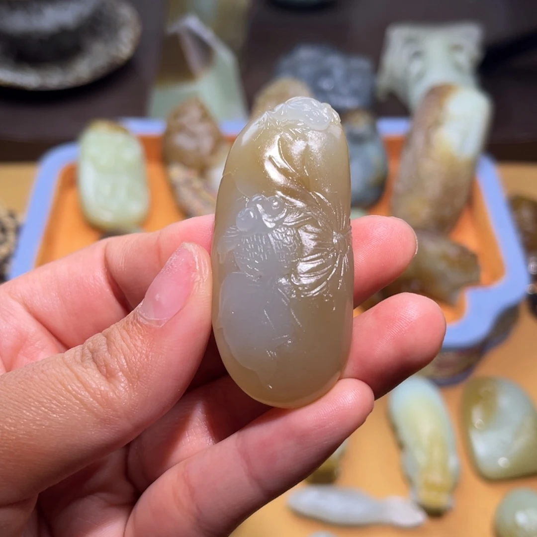 和田玉（糖玉）未镶嵌挂件