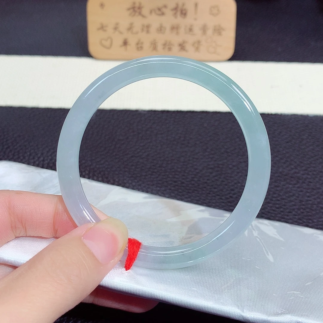 翡翠未镶嵌手镯537