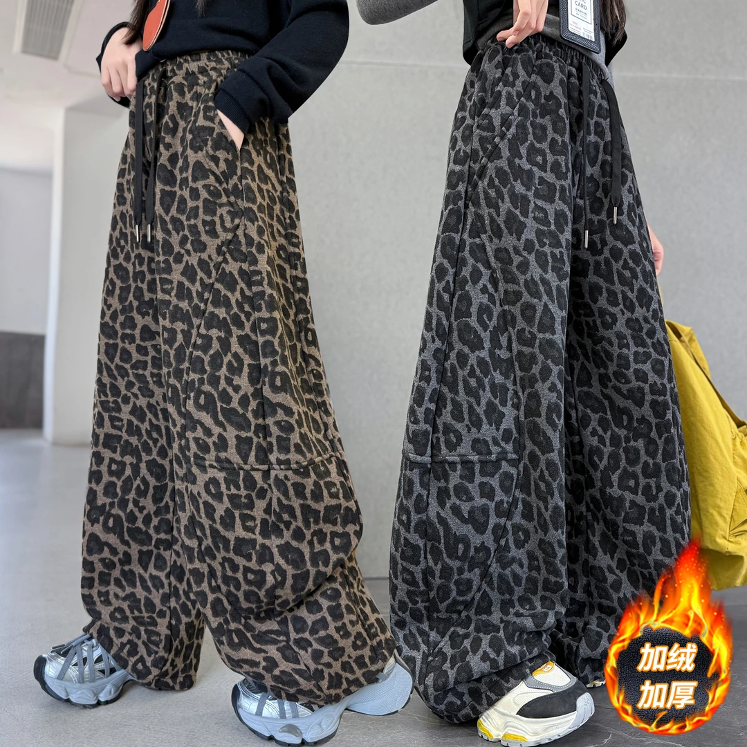 女童加绒豹纹弯刀裤休闲裤冬季新款中大童时髦一体绒长裤宽松显瘦