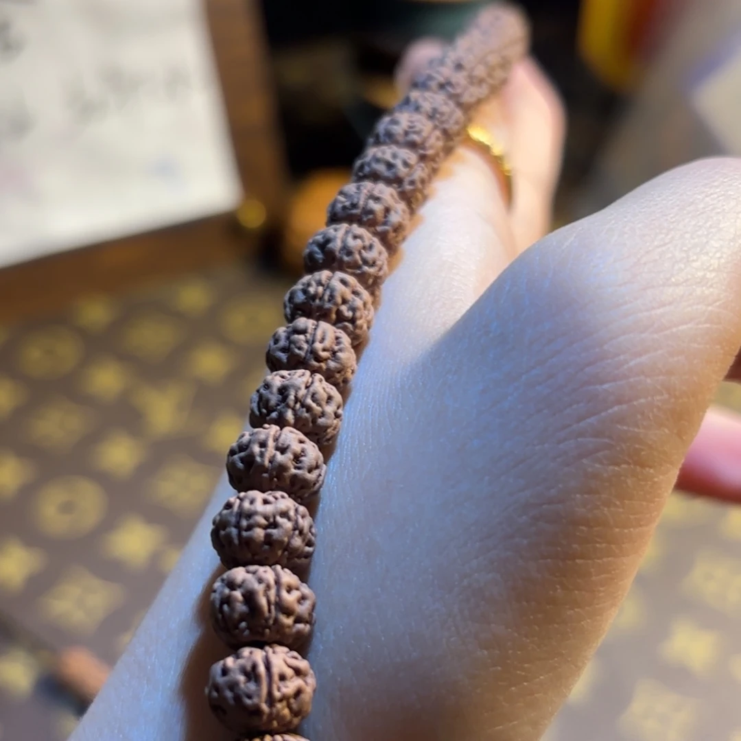 用***2吊坠金刚菩提纯血老树王8号