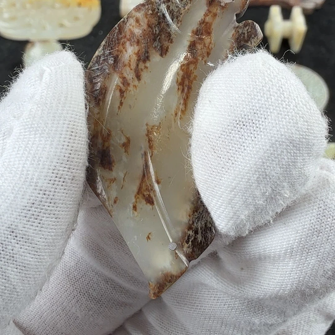 颈饰未镶嵌和田玉（糖玉）武*鎠