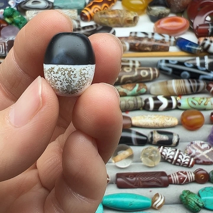 玛瑙/玉髓合金颈饰