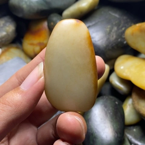 未镶嵌和田玉（糖玉）挂件