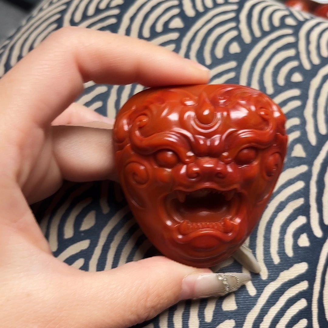 南红玛瑙未镶嵌珠宝奇石