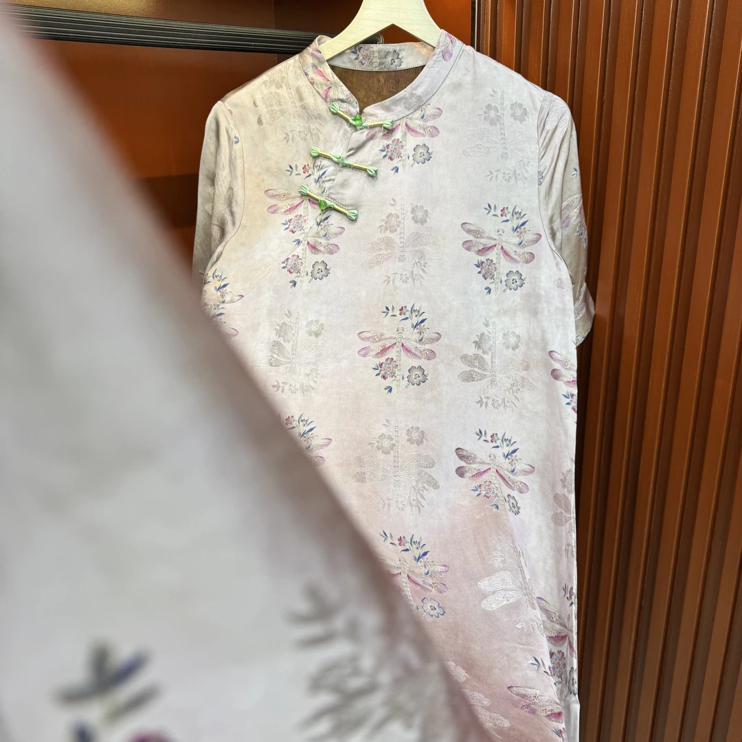 【花蜓】2025短袖新中式春季斜襟刺绣连衣裙旗袍夏季唐装提花