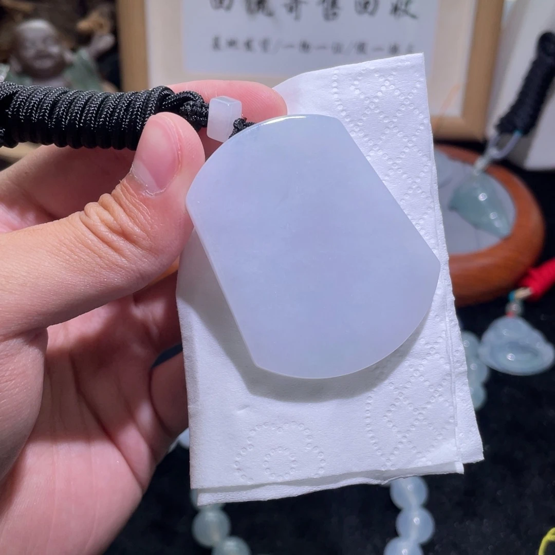 翡翠未镶嵌手链吊坠