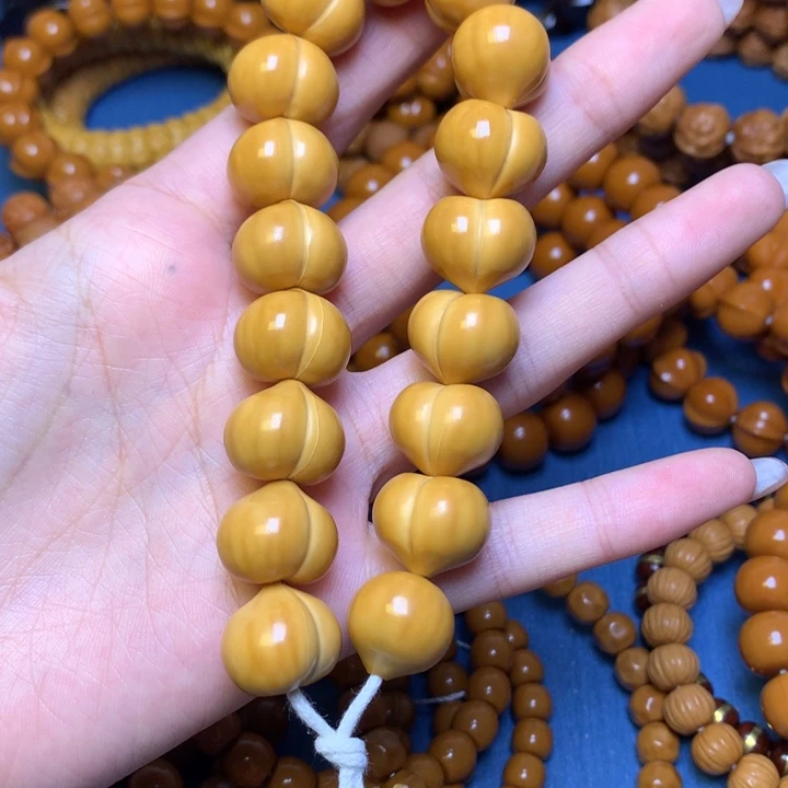 钱***李猴头手串猴头手串