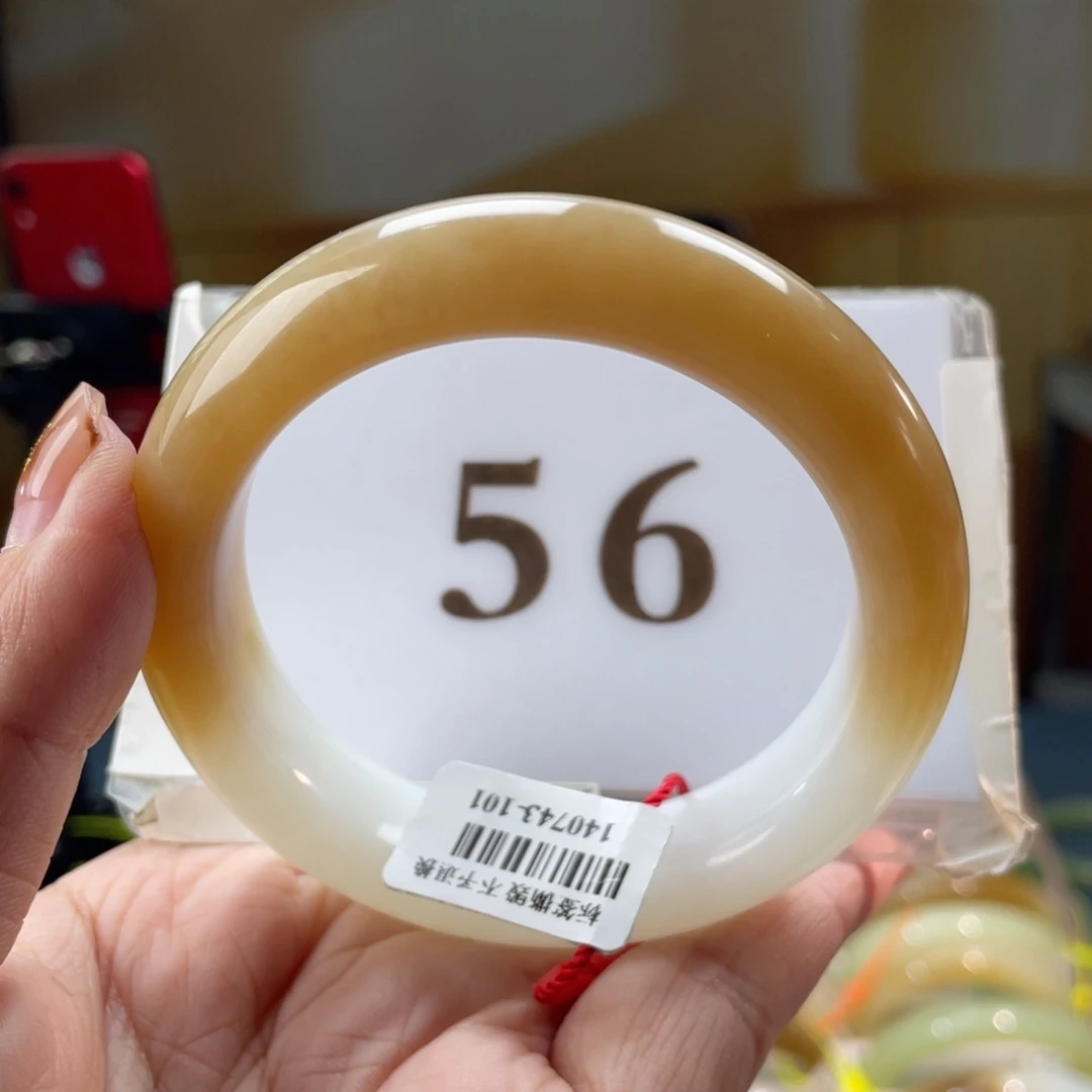 未镶嵌手镯和田玉微瑕