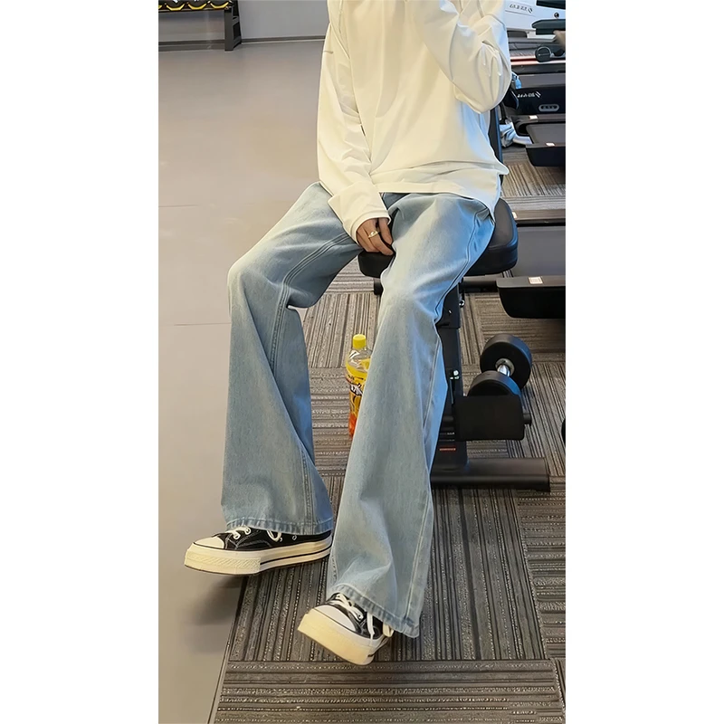 2021m版型浅蓝色弯刀牛仔裤男秋季vibe直筒裤美式潮牌水洗微喇裤