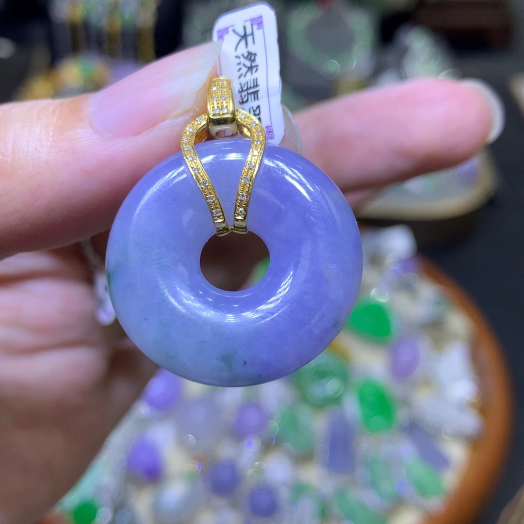 翡翠18K金镶嵌颈饰翡翠吊坠项链