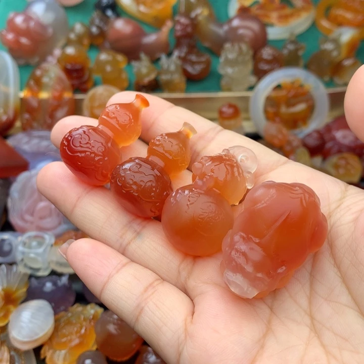观***宝未镶嵌颈饰玛瑙/玉髓