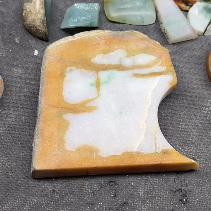 定制翡翠未镶嵌缅甸翡翠