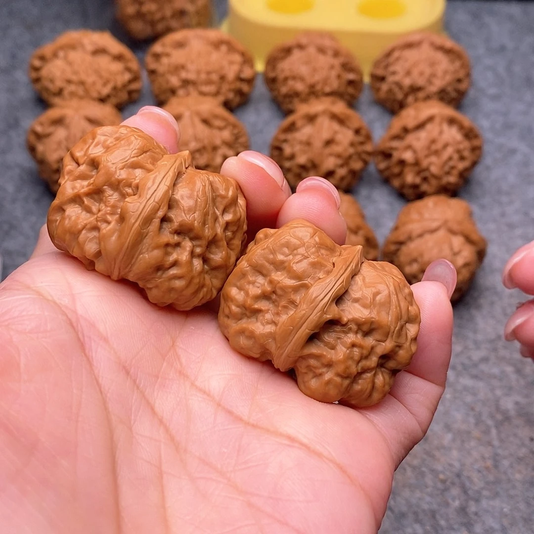 文玩核桃把件精品蛤蟆头33