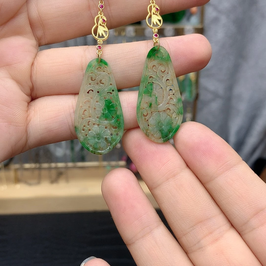 温***子未镶嵌翡翠耳饰翡翠