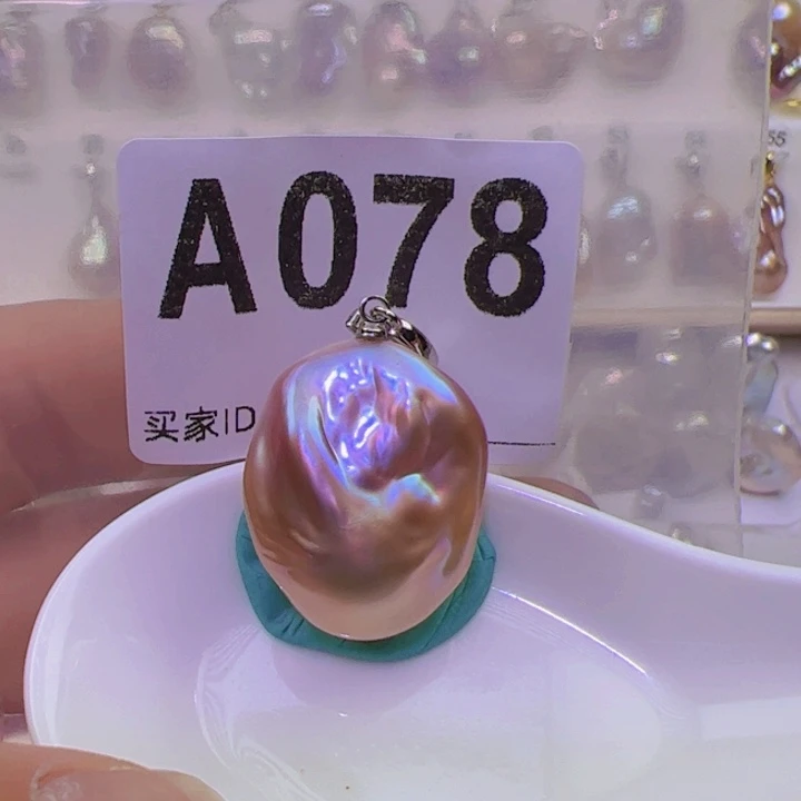 淡水珍珠颈饰合金