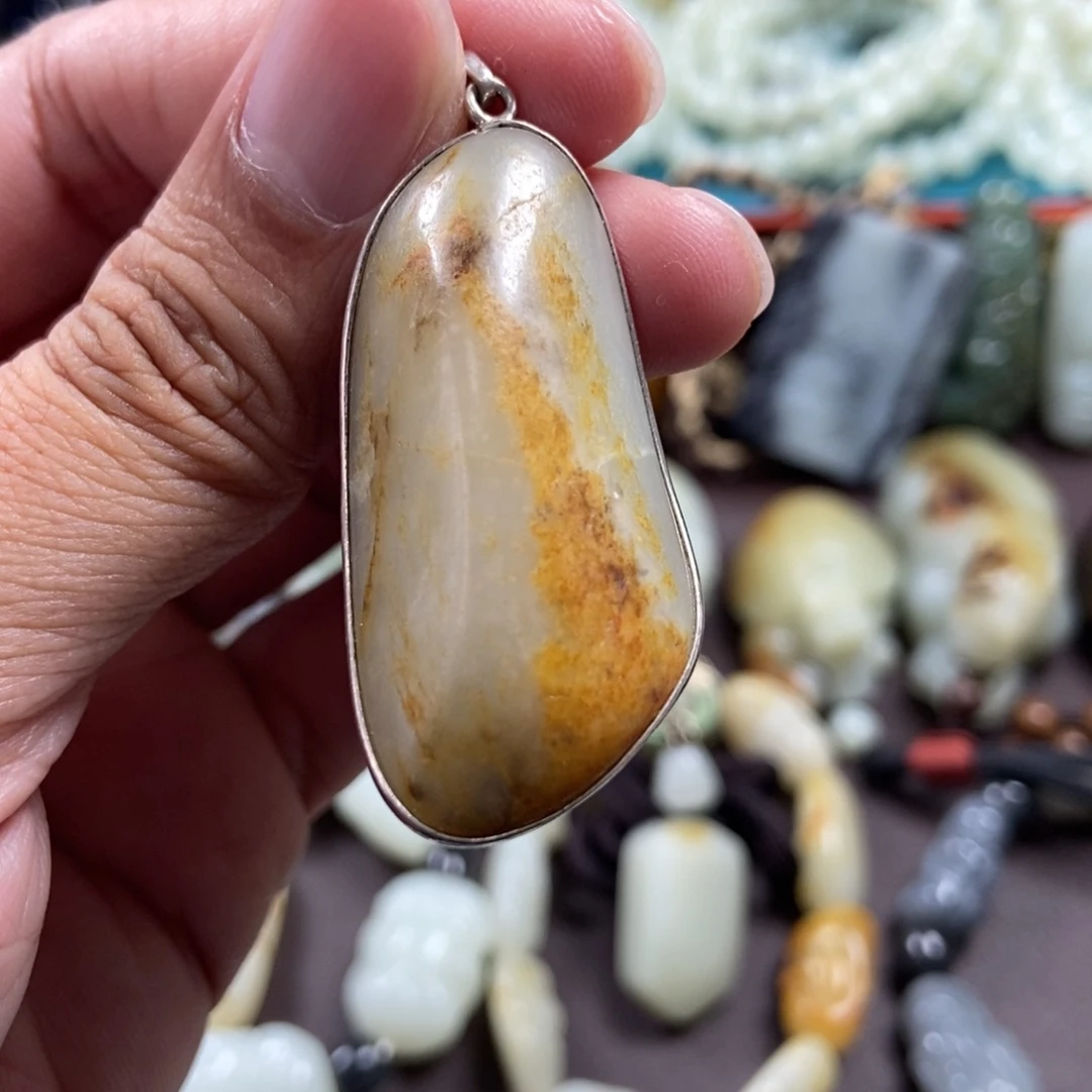 和田玉未镶嵌挂件