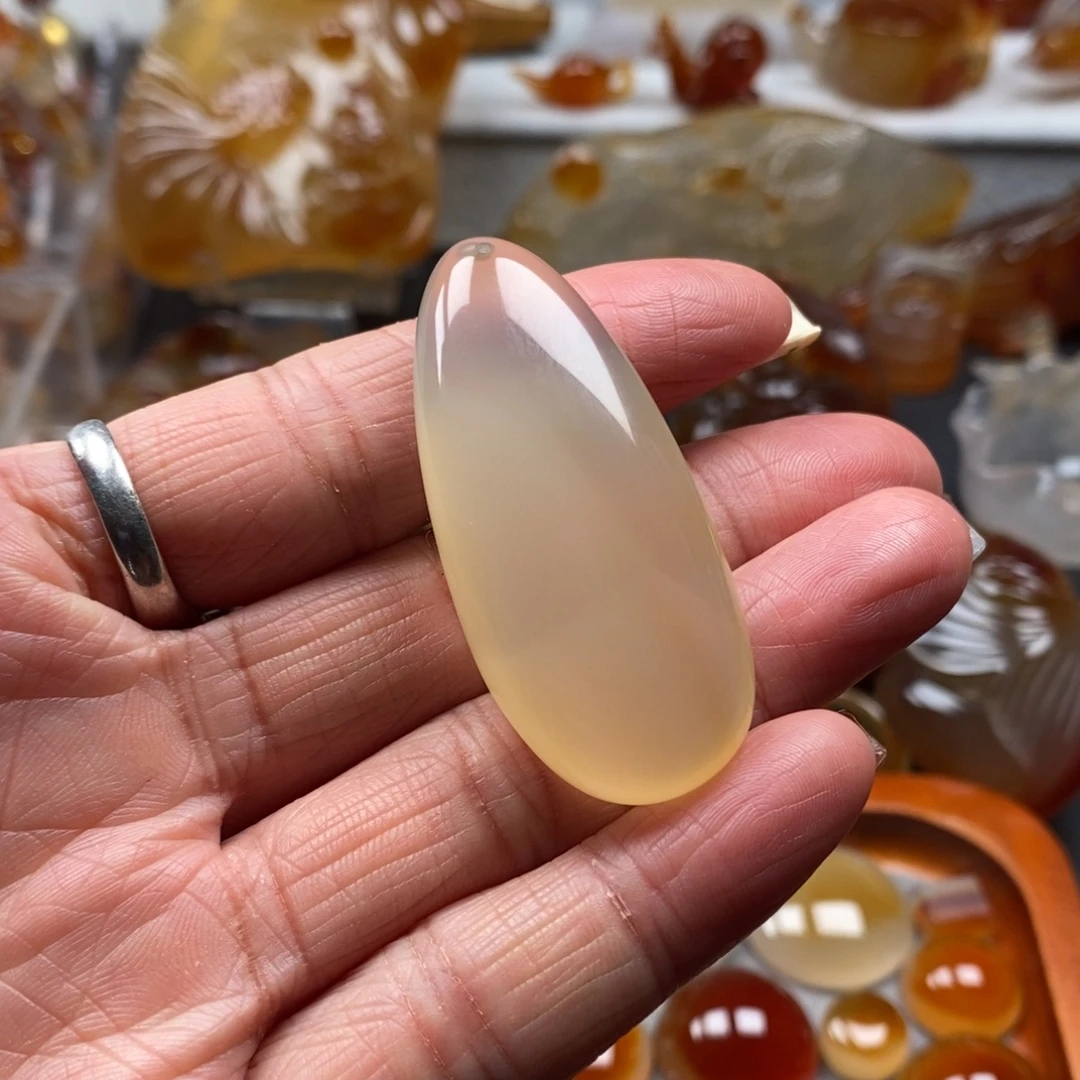 玛瑙/玉髓未镶嵌颈饰