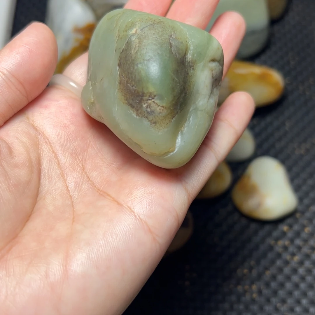 未镶嵌和田玉挂件82