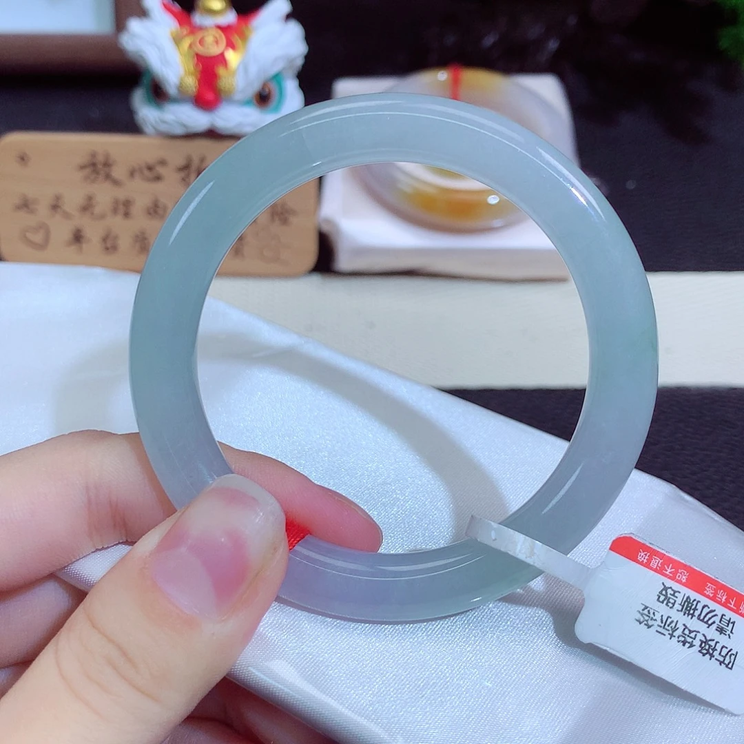 翡翠未镶嵌手镯592