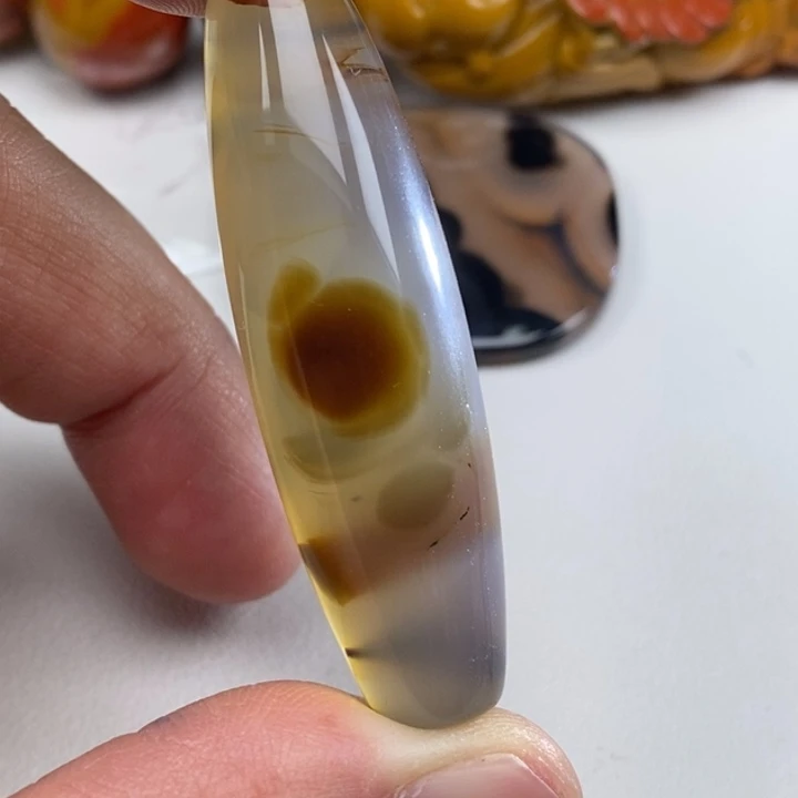 玛瑙/玉髓吊坠未镶嵌教****）