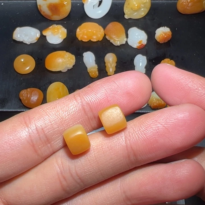 凯***哥和田玉未镶嵌颈饰