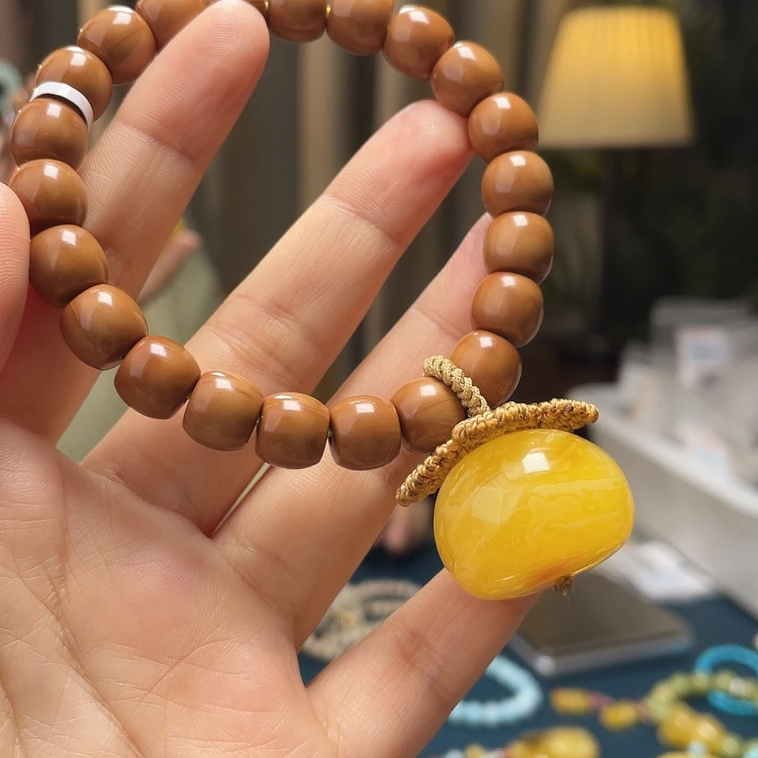 蜜蜡未镶嵌裸石手串