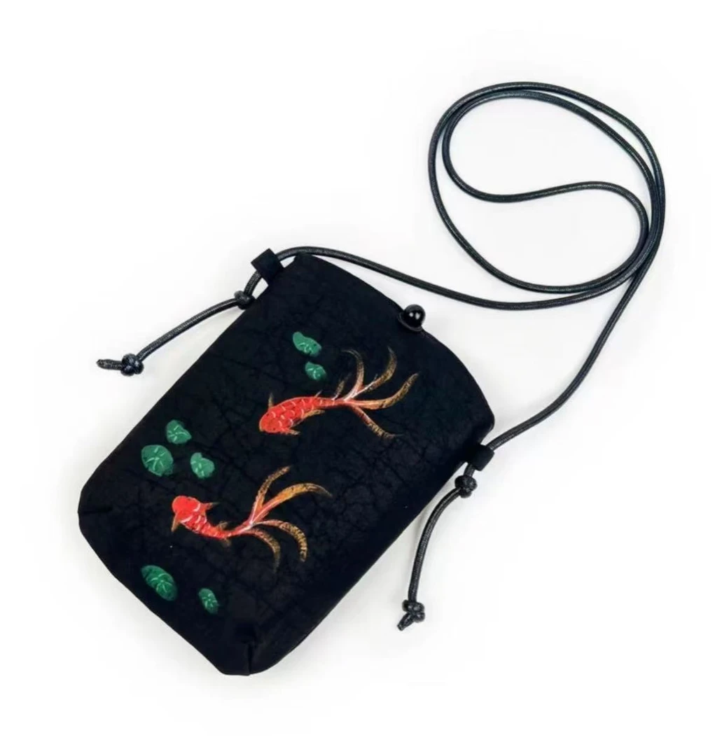 【小鱼儿】香云纱手机零钱斜挎包14*19c m放手机便携