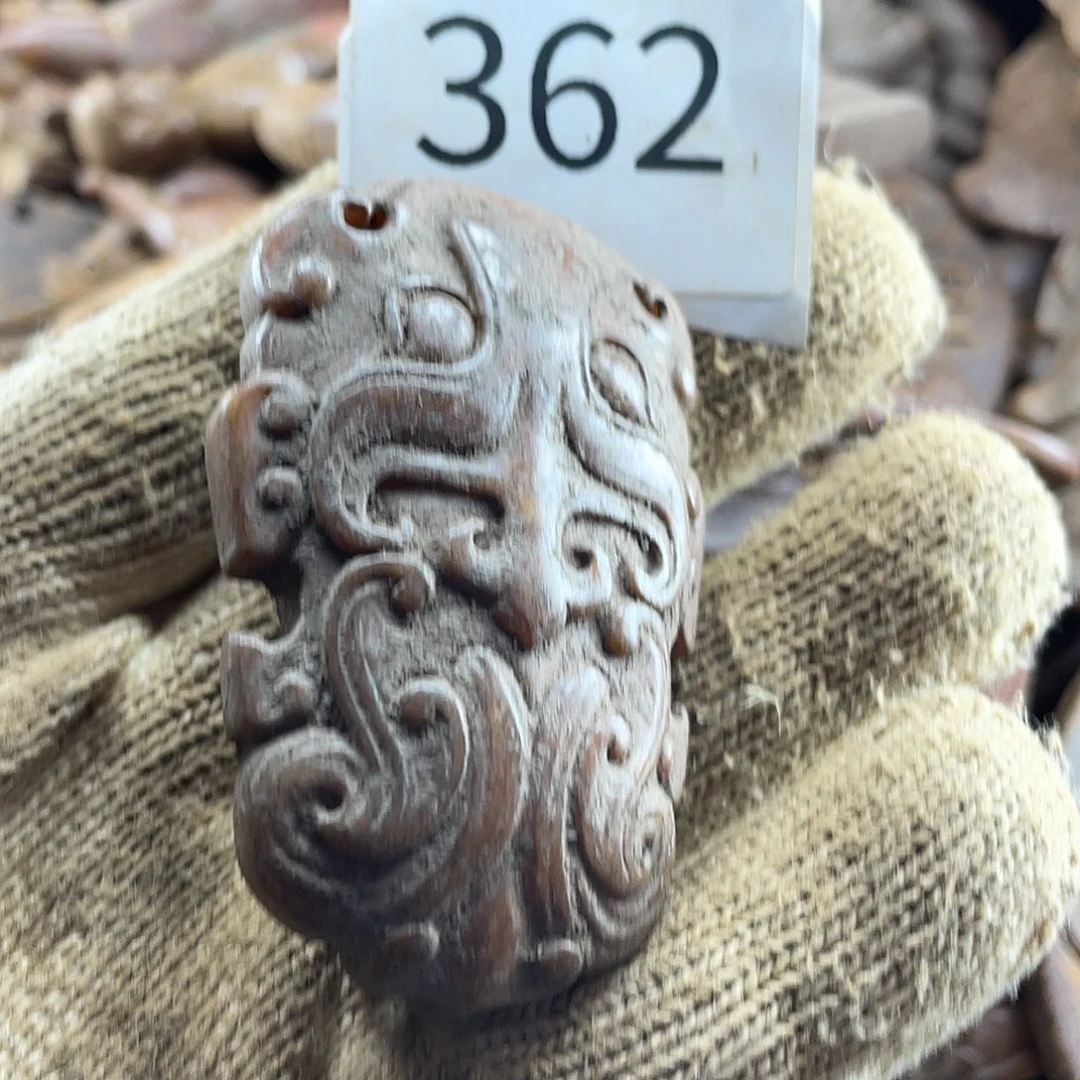 和田玉（糖玉）未镶嵌挂件