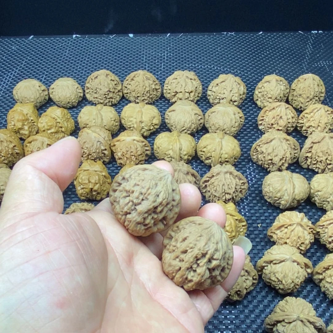 把件文玩核桃凹底39全品白茬