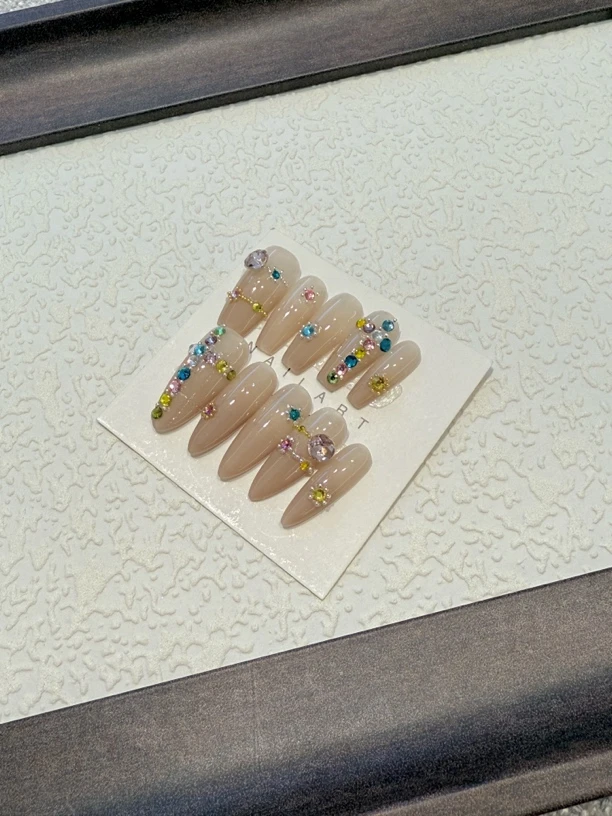 492.纯手工穿戴甲