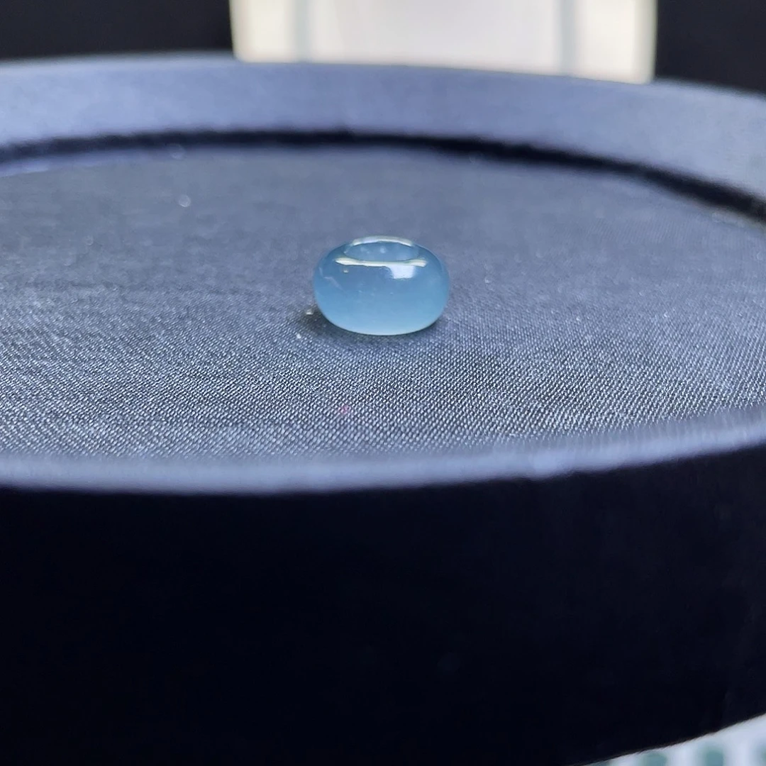 翡翠散珠天然A货翡翠内径6.4跑环一颗