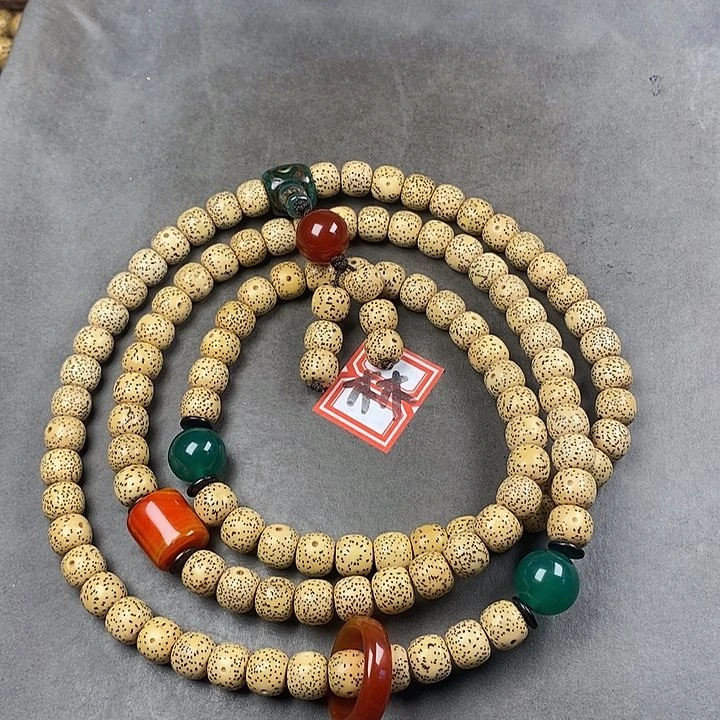 星月菩提吊坠菩提