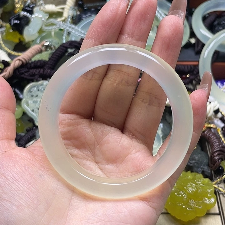 沐***秋蛇纹石玉未镶嵌手镯